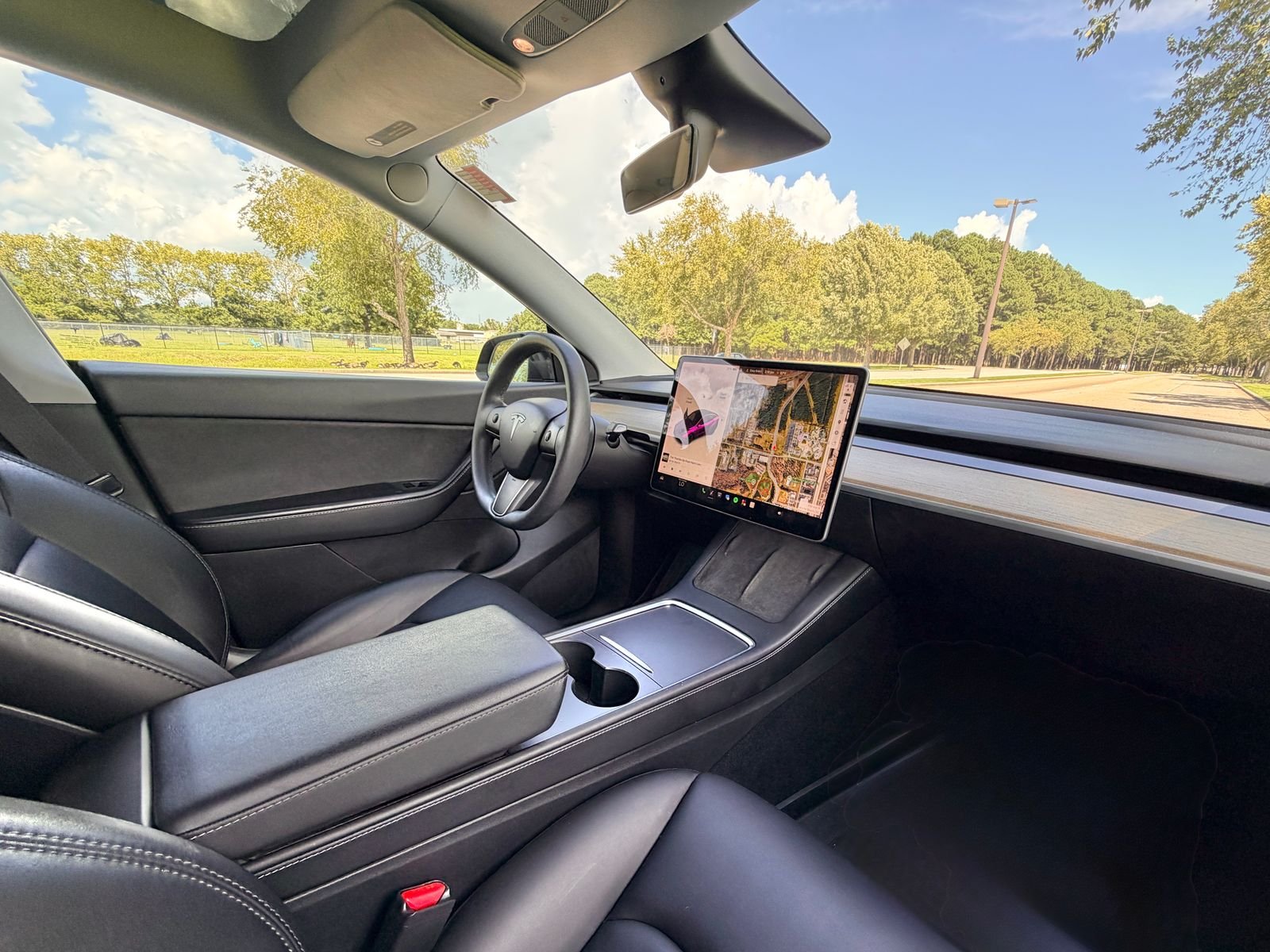 Used 2021 Solid Black Tesla Standard Range image 19
