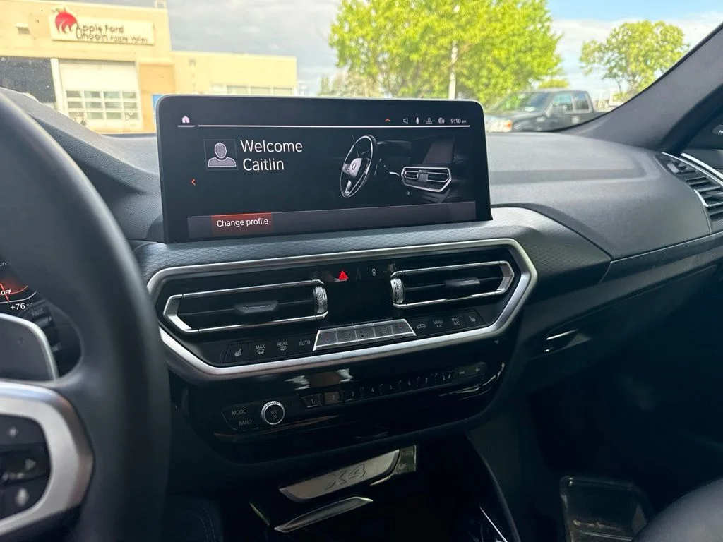 Used 2023 White BMW xDrive30i image 15