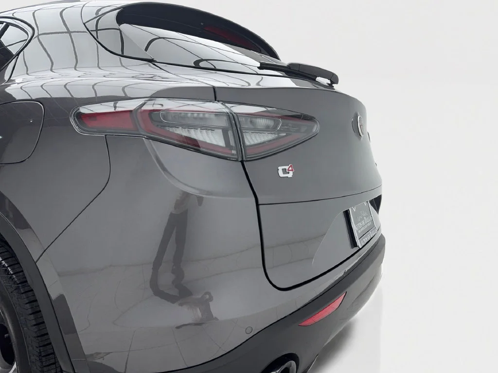 2026 Alfa Romeo Stelvio Base - Photo 12