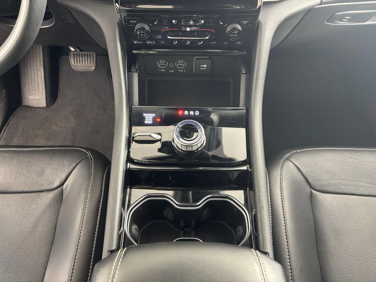 Used 2023 Ember Pearlcoat Jeep Limited image 36
