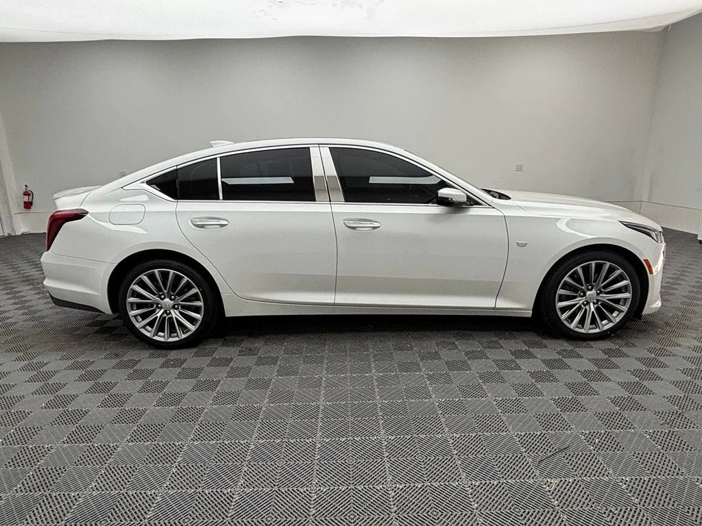 Used 2022 White Cadillac Premium Luxury image 7