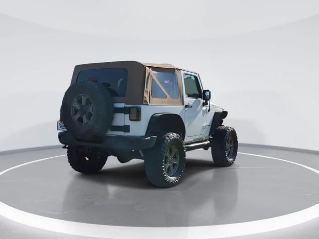 Used 2018 White Jeep Sport image 7