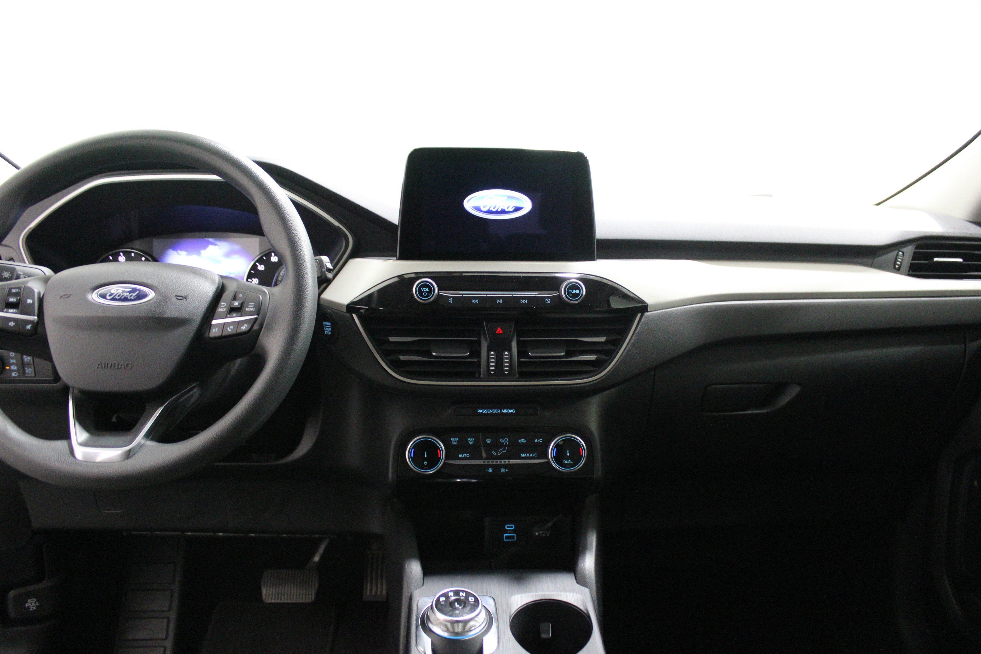 2022 Ford Escape SE Hybrid photo 2