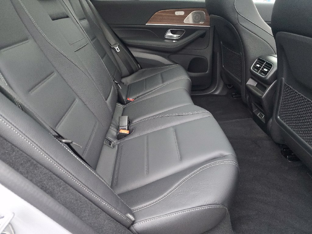 New 2026 MANUFAKTUR Alpine Grey Mercedes-Benz GLE 580 image 55