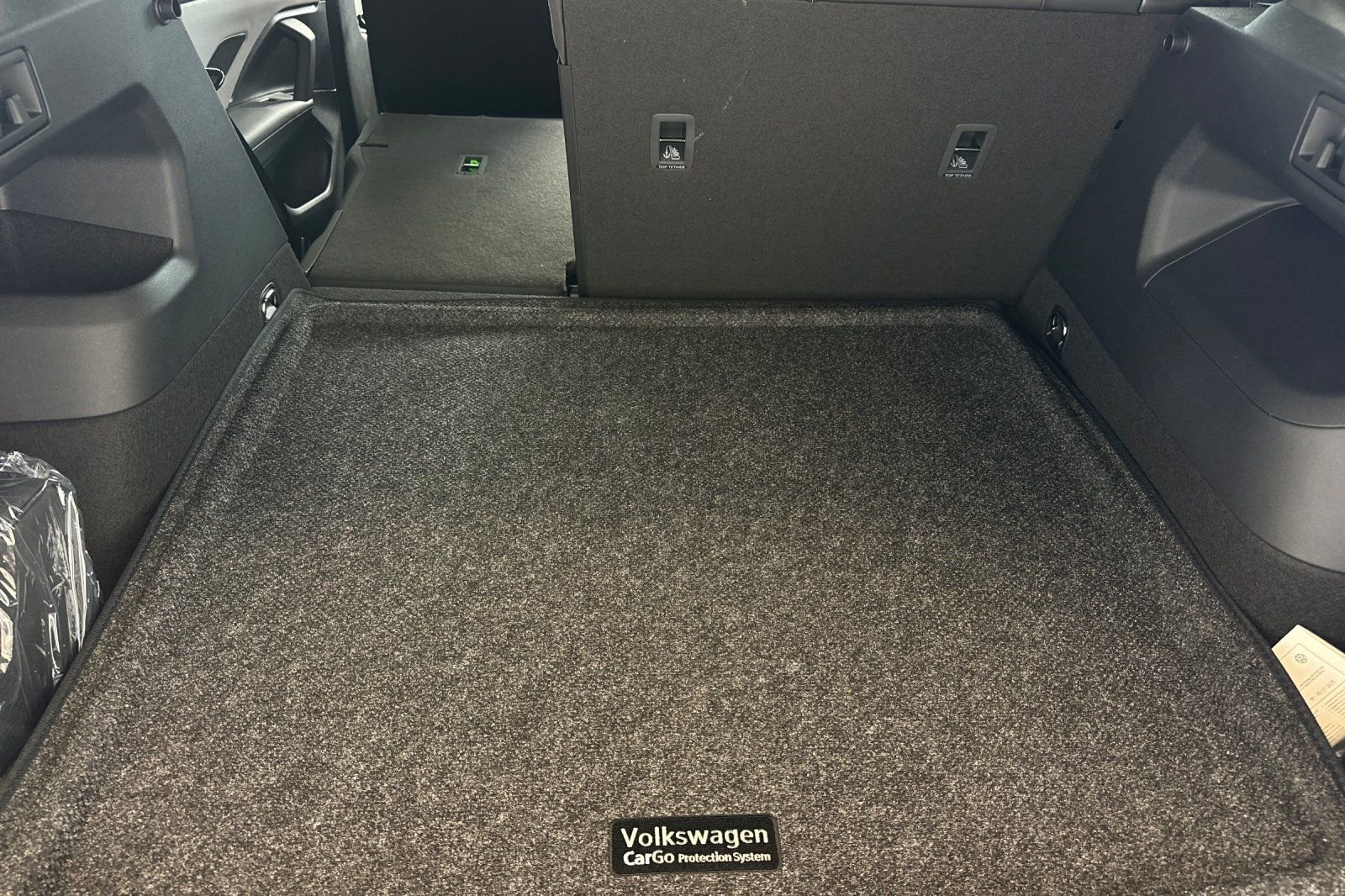 New 2026 Avocado Green w/Deep Black Roof Volkswagen 2.0T SE R-Line Black image 15