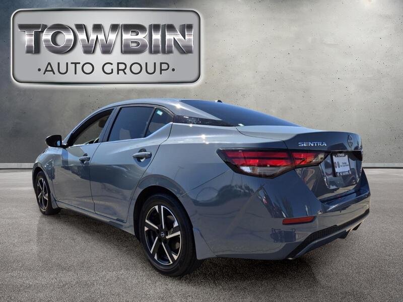 Used 2025 Gray Metallic NISSAN SV CVT image 7