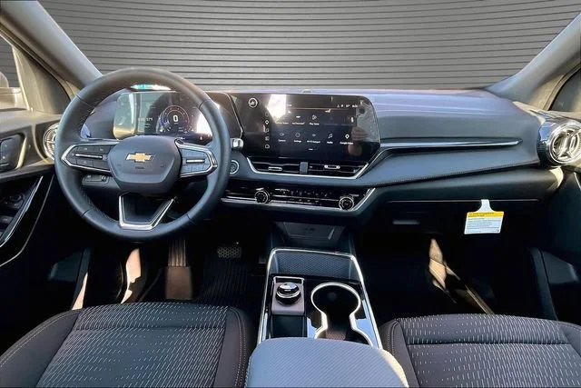 New 2026 Summit White Chevrolet LT image 5