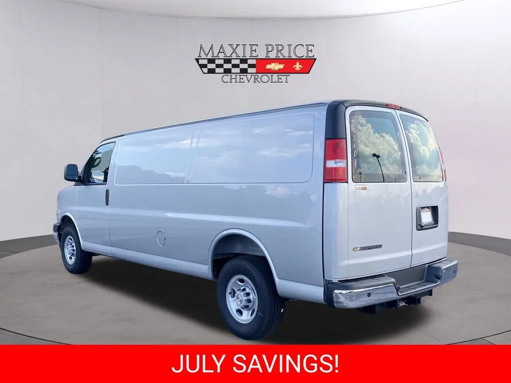 2025 Chevrolet Express Cargo Work Van - Photo 6
