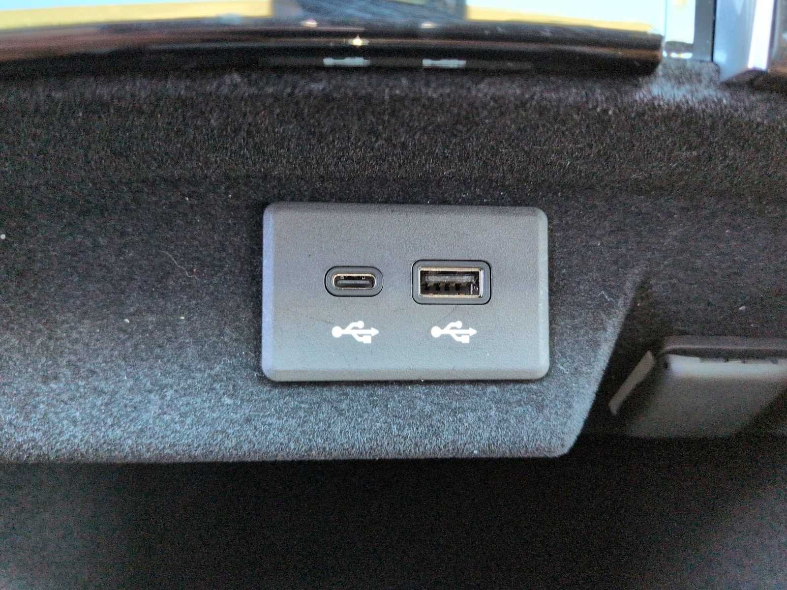 Certified Used 2025 Black Raven Cadillac Premium Luxury image 21
