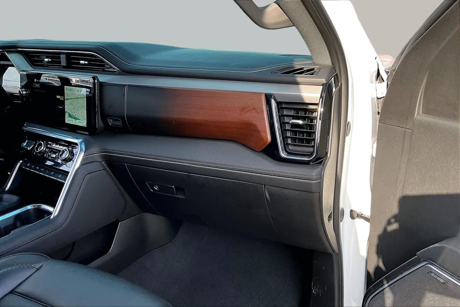 Used 2025 Summit White GMC Denali image 19