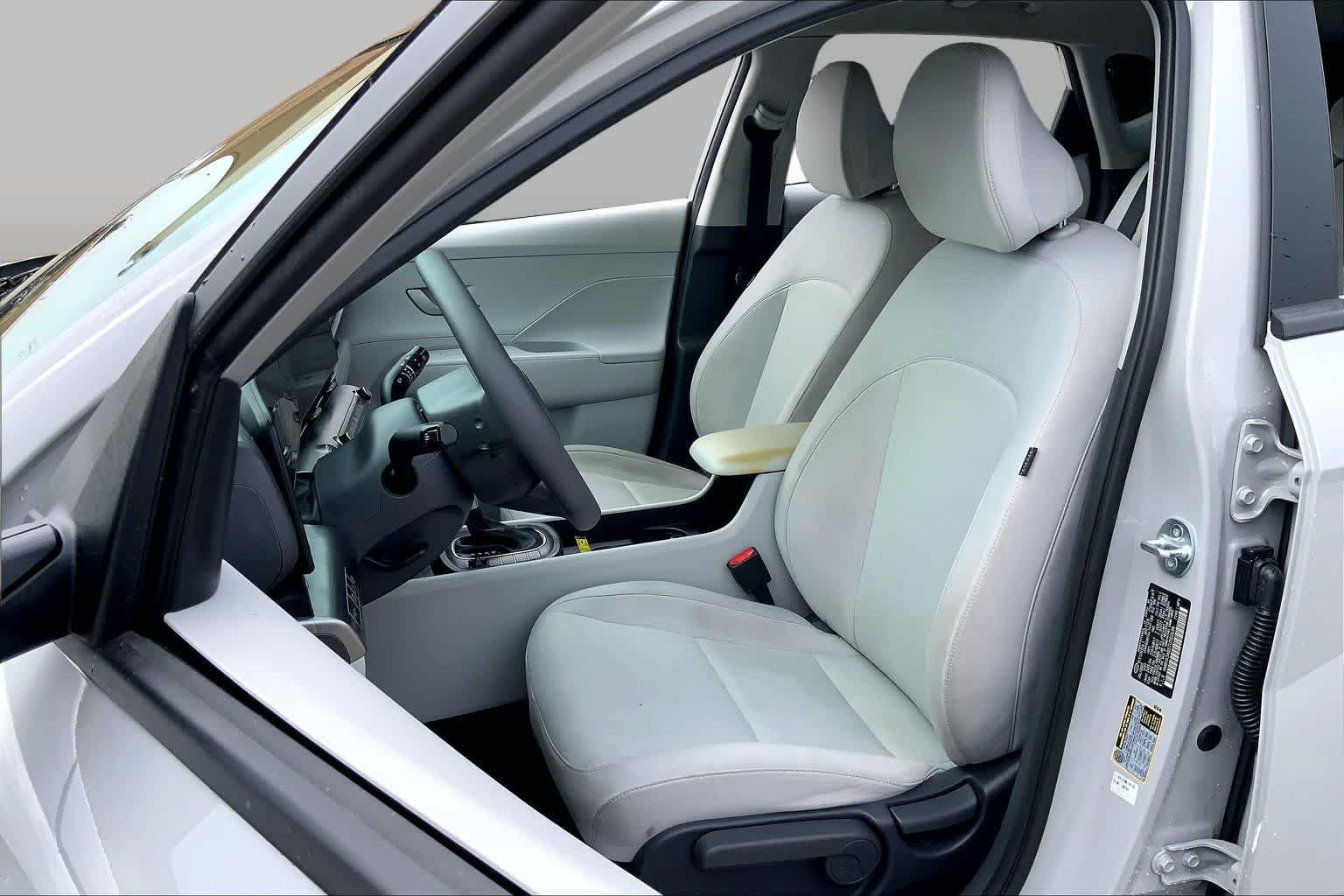 2026 Hyundai Kona SE - Photo 8