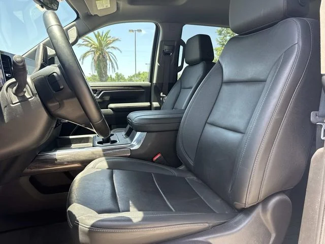 Used 2024 Iridescent Pearl Tricoat Chevrolet LTZ image 36