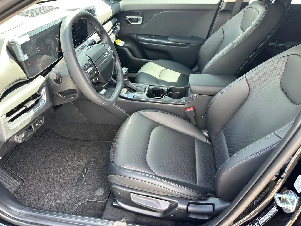 New 2026 Black Kia EX image 9