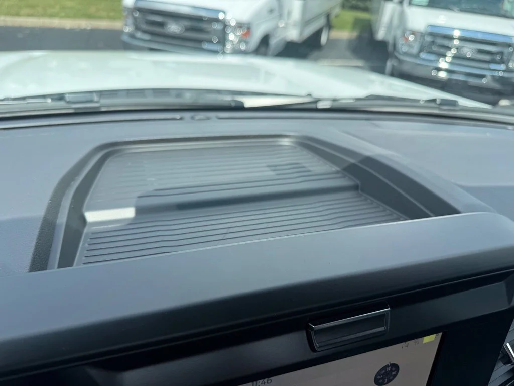 New 2026 Oxford White Ford F-450® XL image 24
