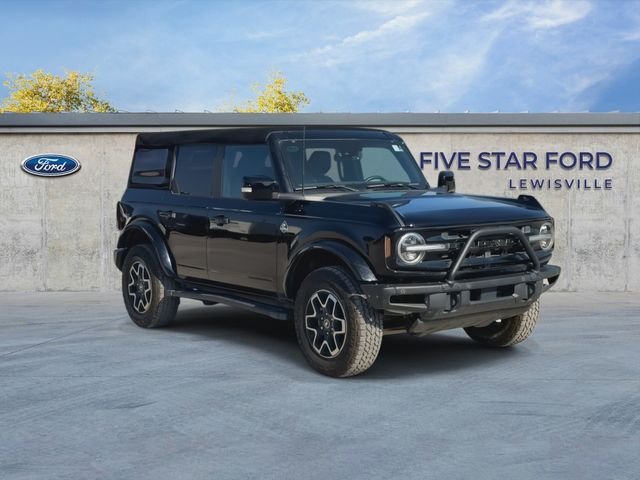Used 2022 Black Ford Outer Banks image 2