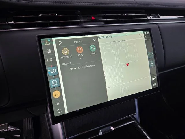 New 2026 Eiger Grey Land Rover SE image 22