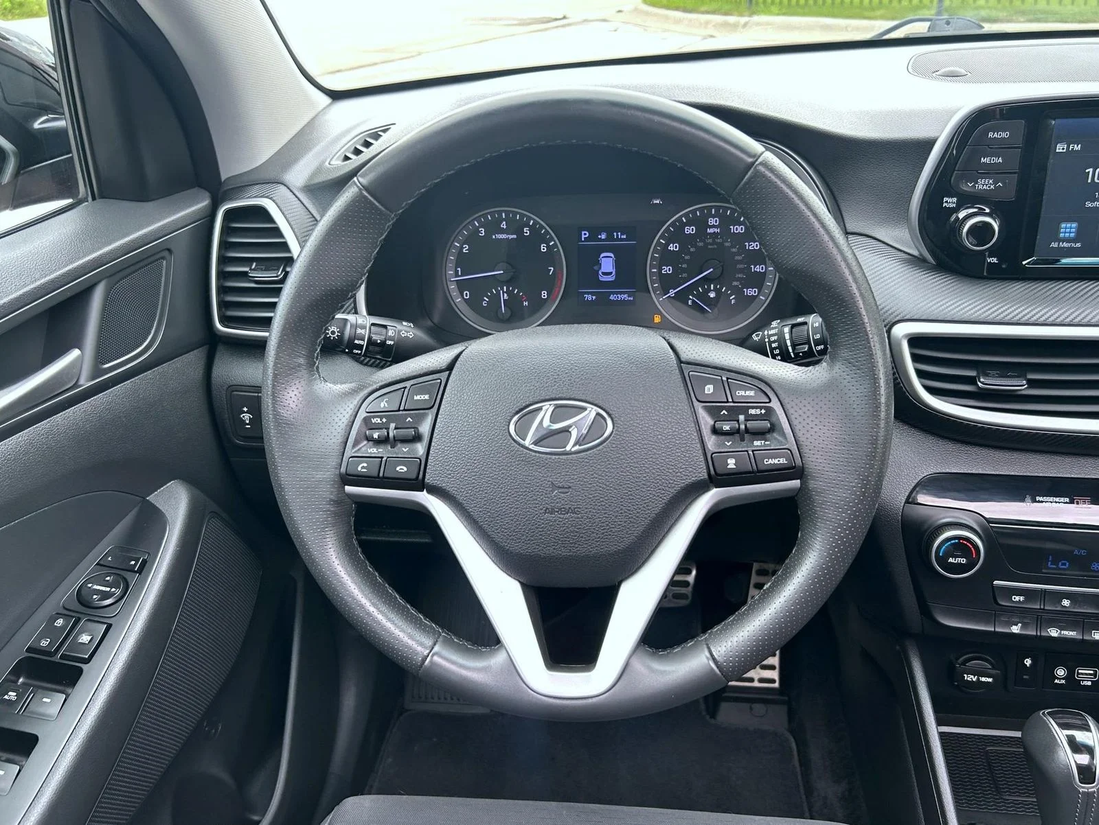 Used 2019 Red Hyundai Night image 11