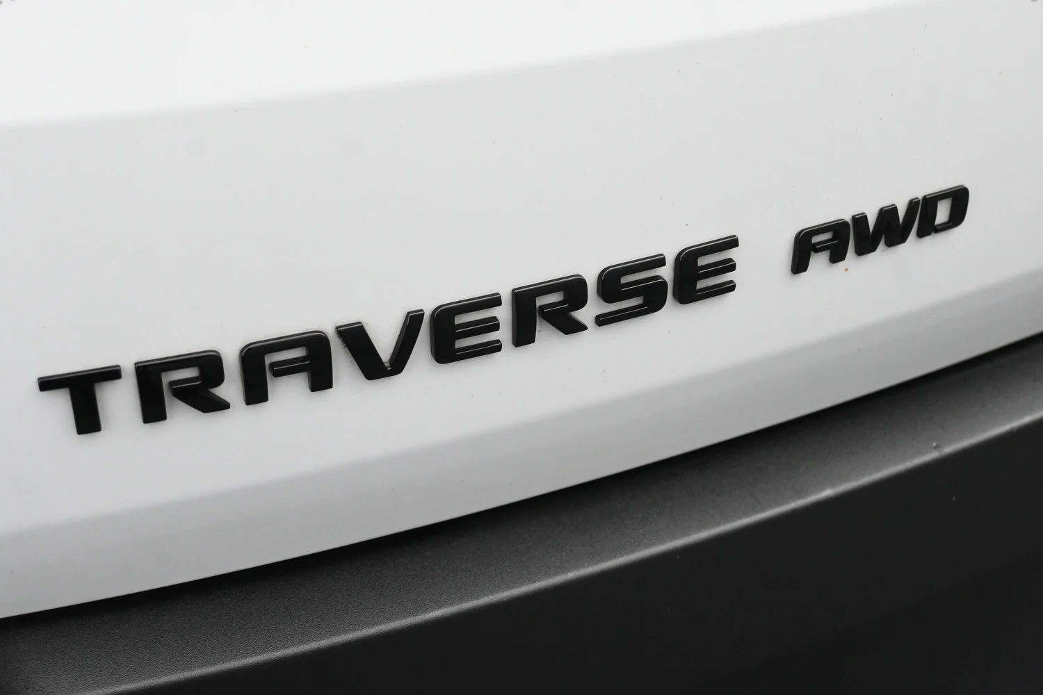 Used 2023 SUMMIT WHITE Chevrolet RS image 31