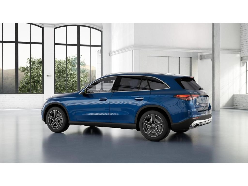 New 2027 Starling Blue Metallic Mercedes-Benz GLC 300 image 31