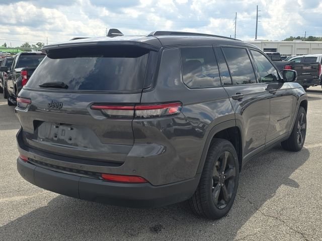 2023 Jeep Grand Cherokee Altitude photo 4