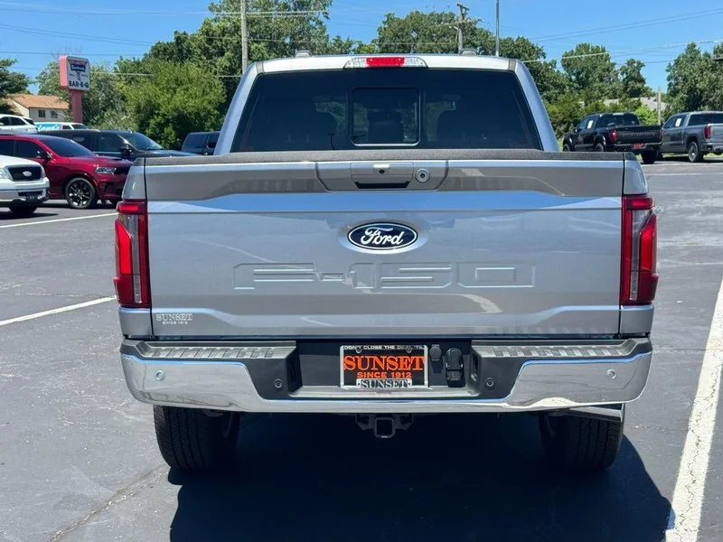 Used 2026 Iconic Silver Metallic Ford LARIAT image 5