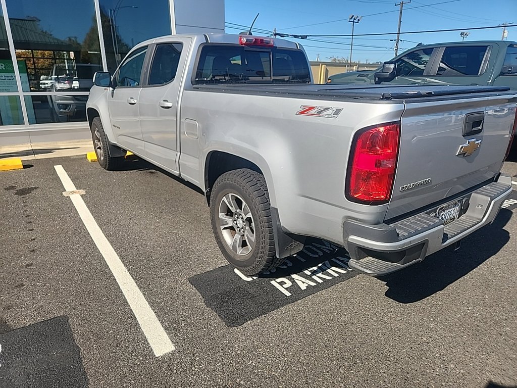 Used 2016 Silver Ice Metallic Chevrolet Z71 image 3