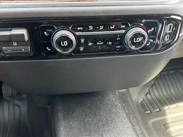 Used 2023 White Chevrolet LT image 28