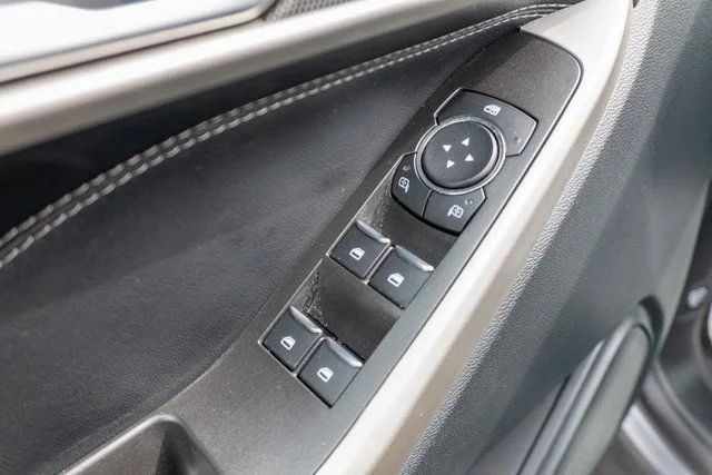 2023 Ford Explorer XLT - Photo 17