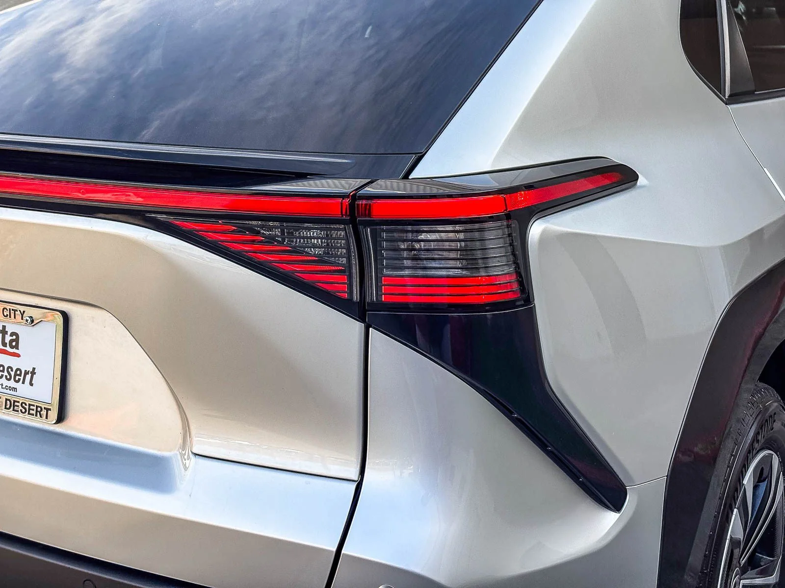 Used 2025 Silver Metallic Toyota XLE image 7