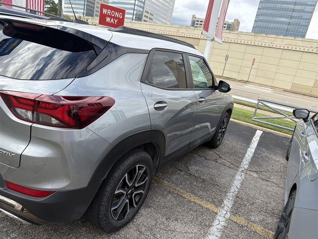 2023 Chevrolet Trailblazer photo 3 of 5