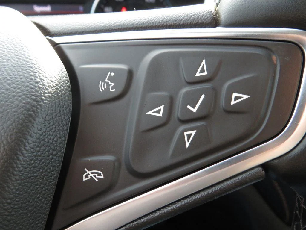 Used 2024 Lakeshore Blue Metallic Chevrolet Premier image 28