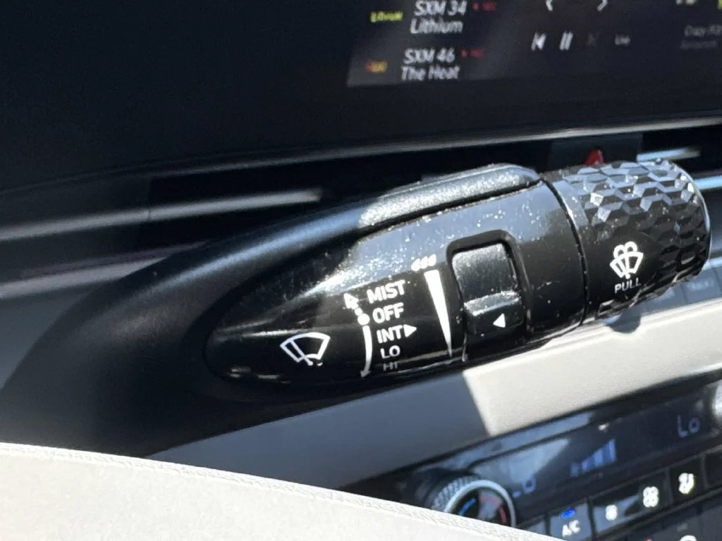 Used 2024 Red Hyundai SEL image 40
