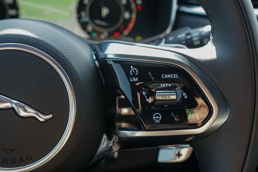 2026 Jaguar F-Pace R-Dynamic S - Photo 19