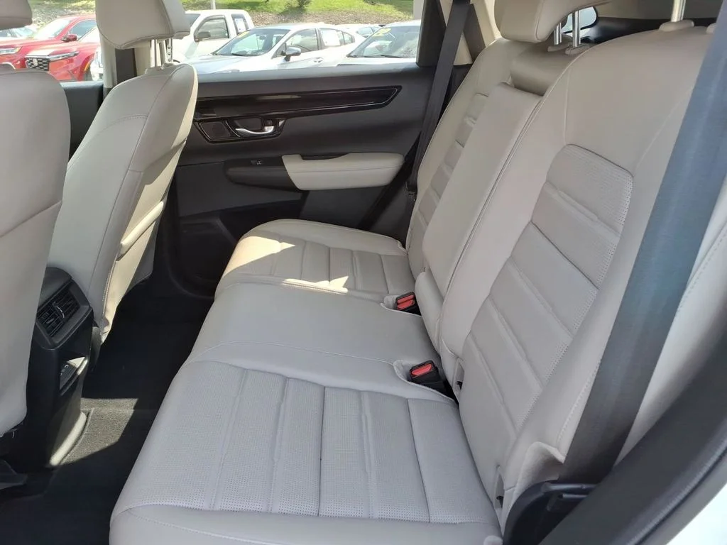 Used 2024 White Honda EX-L image 13