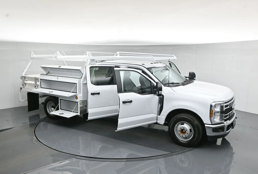 New 2026 Oxford White Ford XL image 46