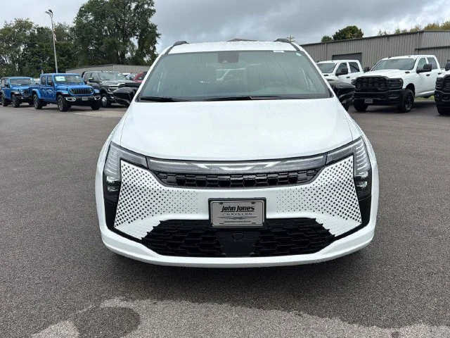 New 2027 White/off-white Chrysler Select image 19