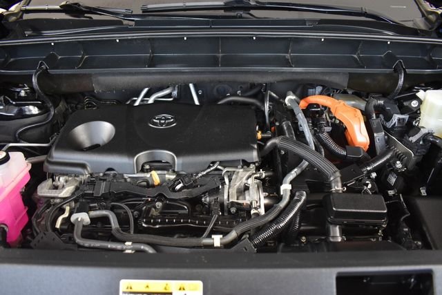Used 2020 Black Toyota XLE image 40