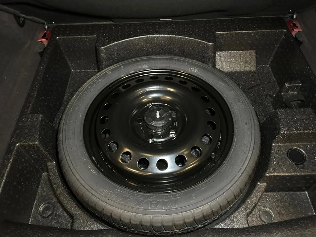 Used 2021 Cinnabar Buick Essence image 20