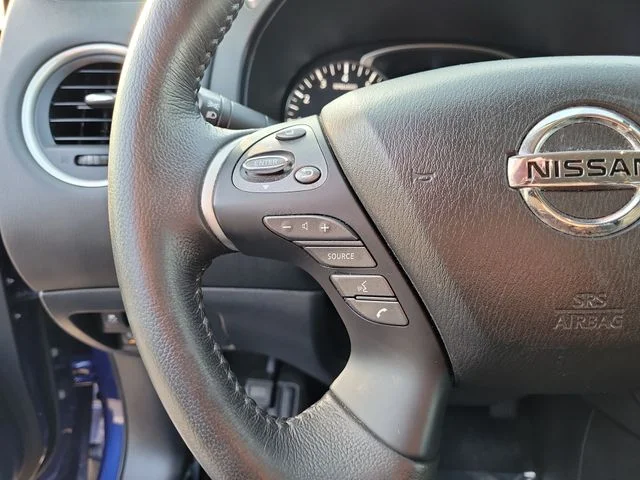 Used 2020 Blue Nissan SV image 22