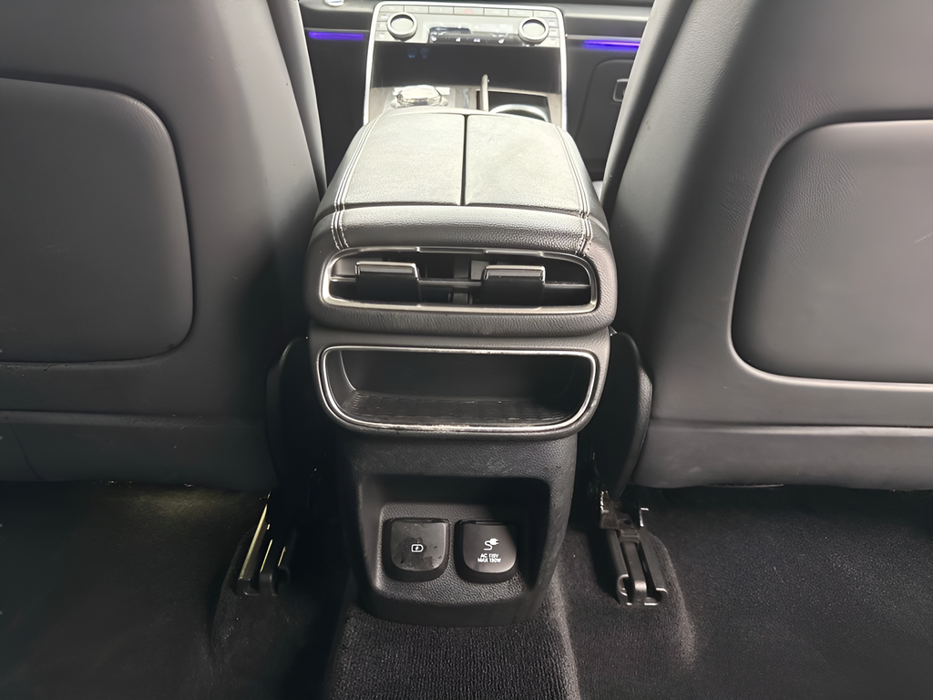 Used 2024 Silver Genesis 2.5T image 7