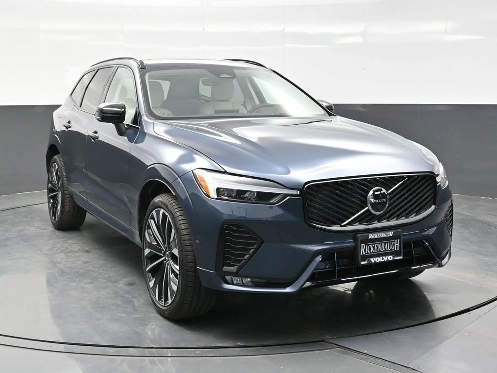2026 Volvo XC60 B5 Ultra Dark AWD's photo