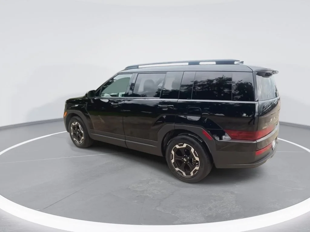 Used 2024 Black Hyundai SEL image 6