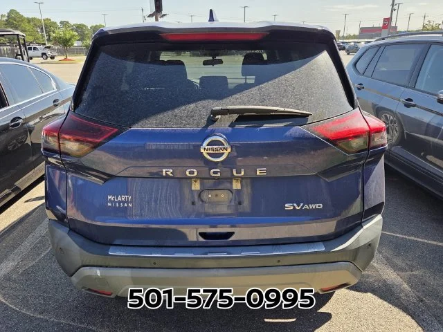 Used 2021 Blue Nissan SV image 3