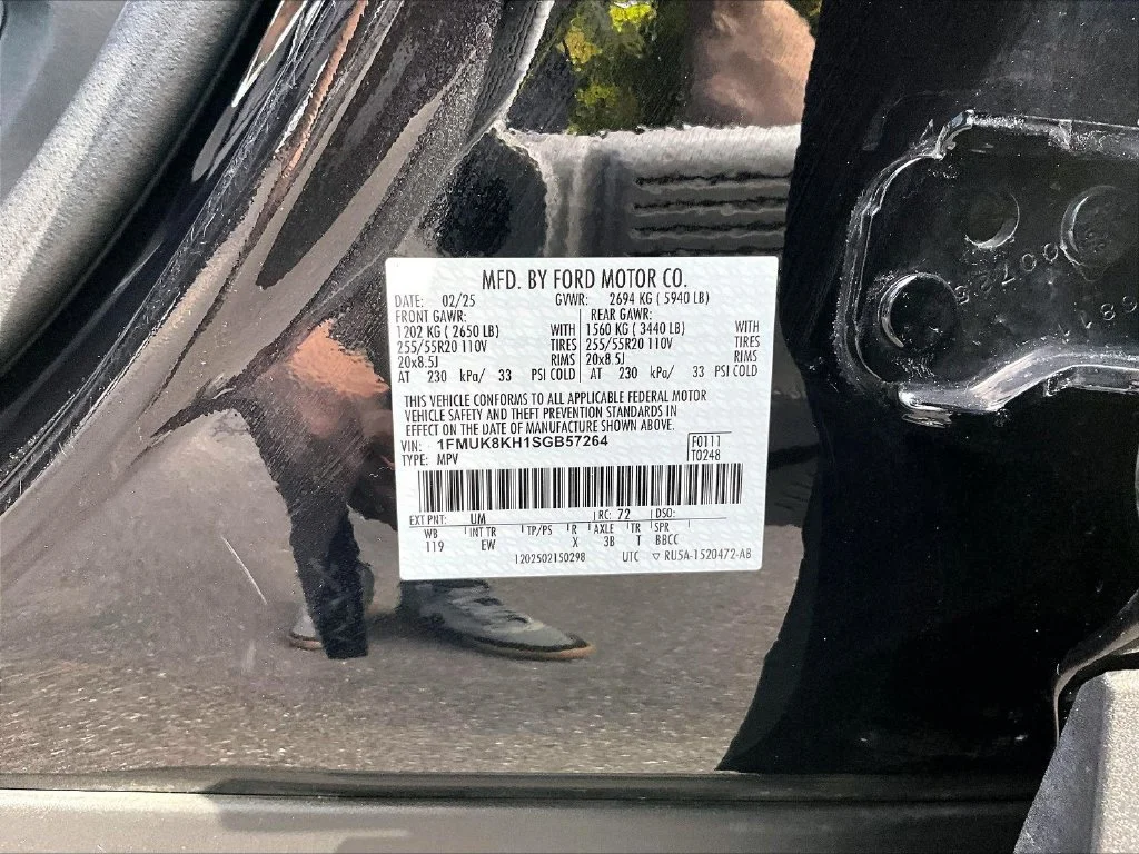Used 2025 Black Metallic Ford ST-Line image 37