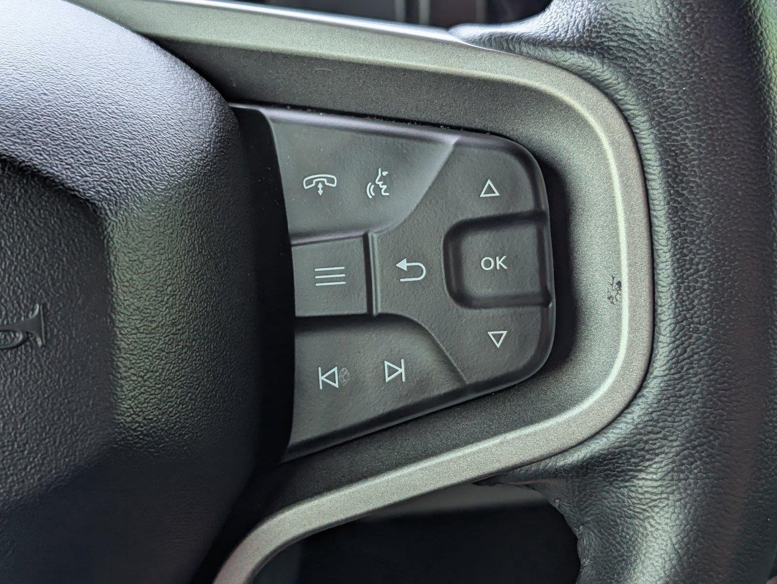 Used 2021 Oxford White Ford Badlands Advanced image 25