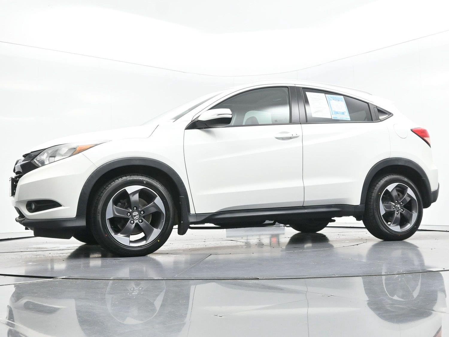 Used 2018 White Orchid Pearl Honda EX-L Navi image 46