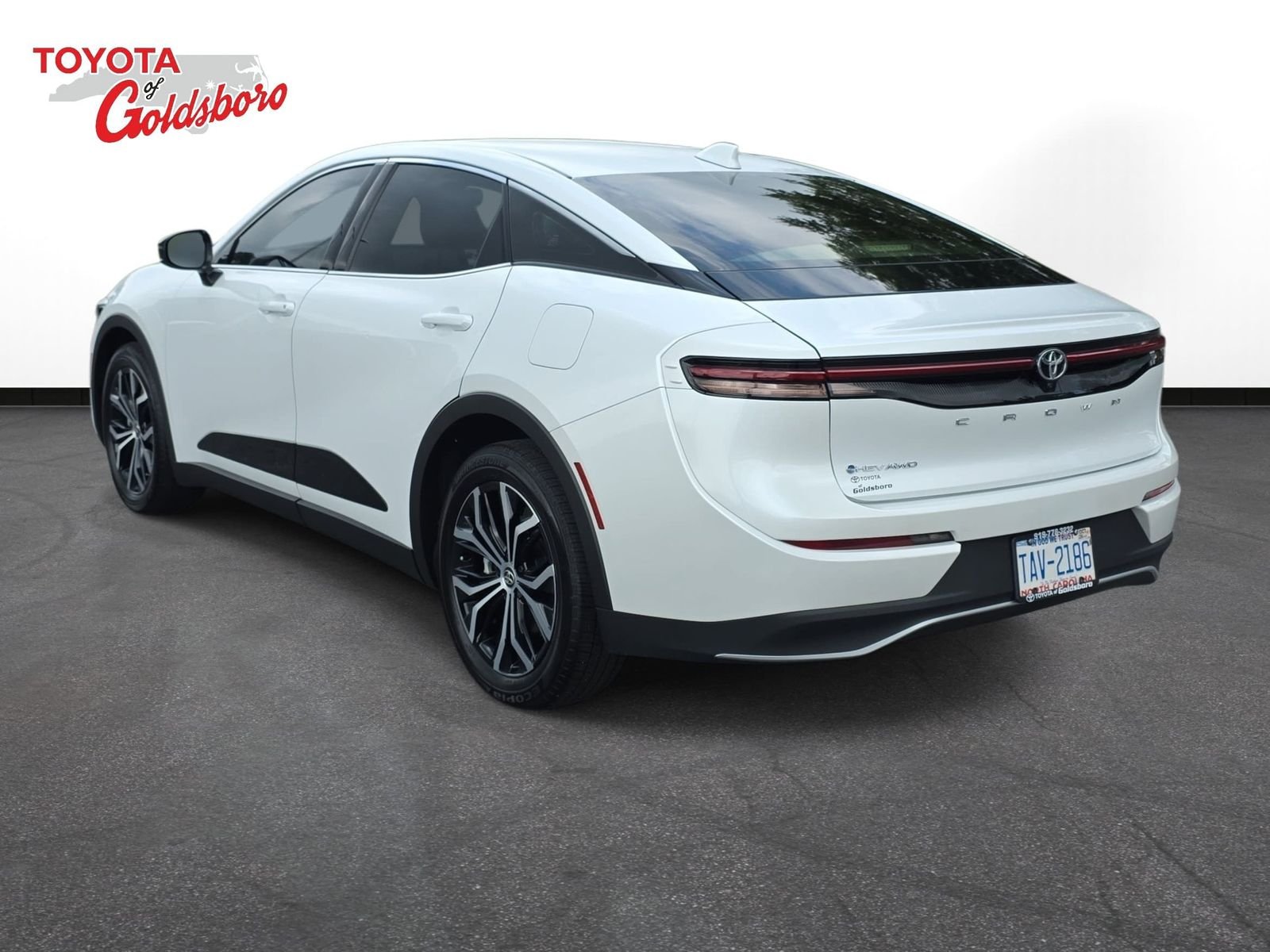 Used 2026 White Toyota XLE image 7