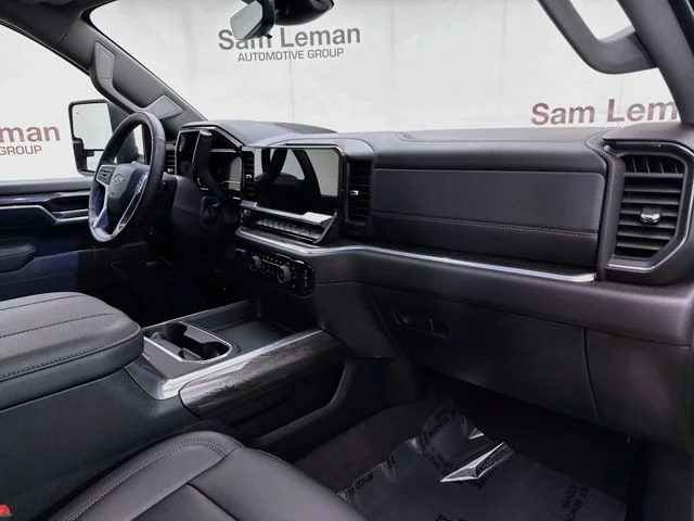 Used 2025 Gray Chevrolet LTZ image 32
