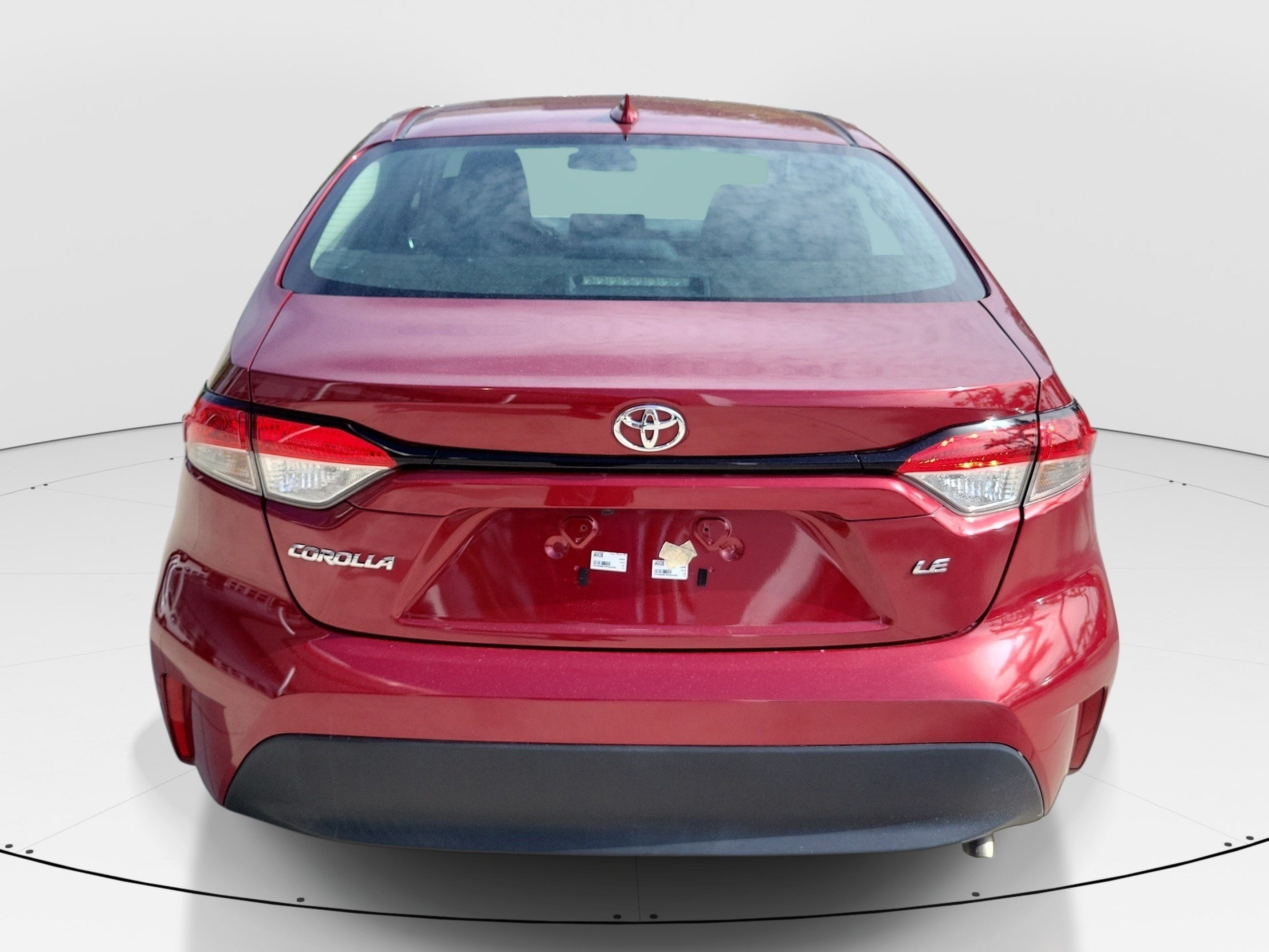 Used 2023 Pearl Toyota LE image 6