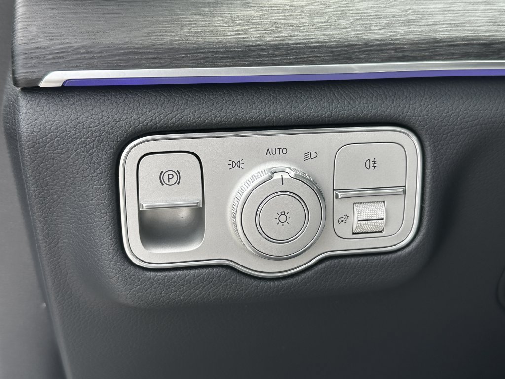 New 2026 MANUFAKTUR Moonlight White Magno Mercedes-Benz GLS 450 image 71